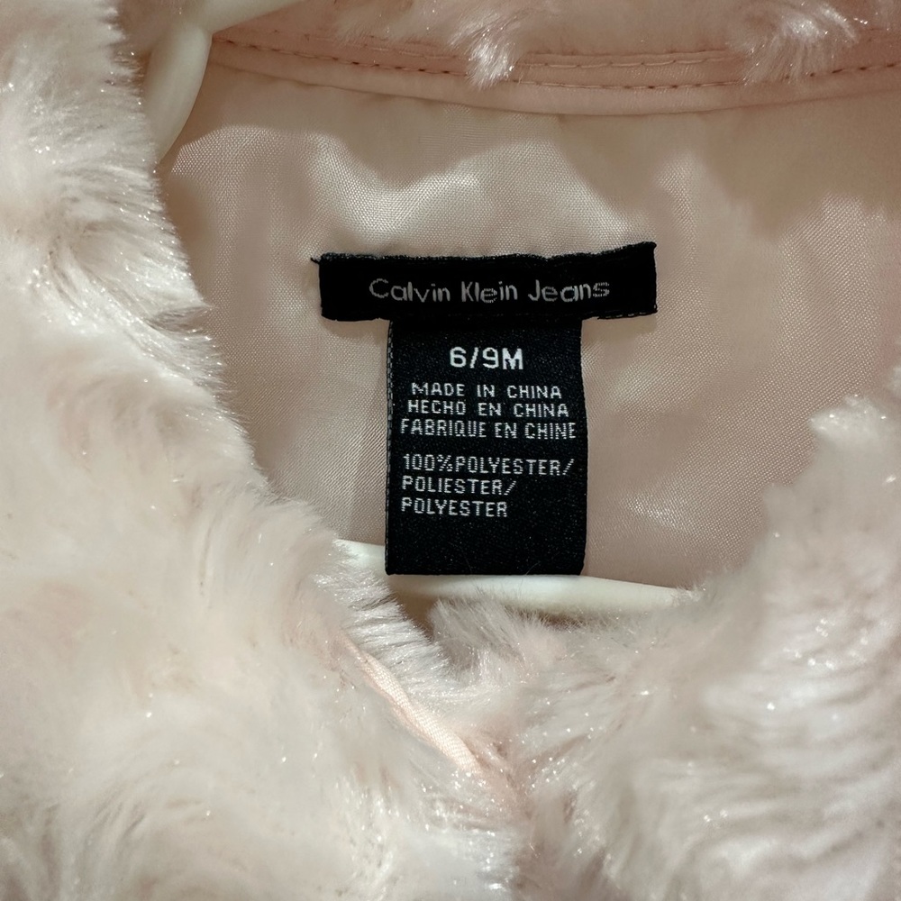 Baby girls Calvin Klein Jeans pale pink coat- 6-9 months - Picture 3 of 9